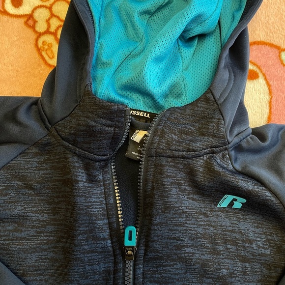 RUSSELL - Picture 2 of 3